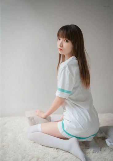 亚洲成av人片在线网站图片_完整无删减版