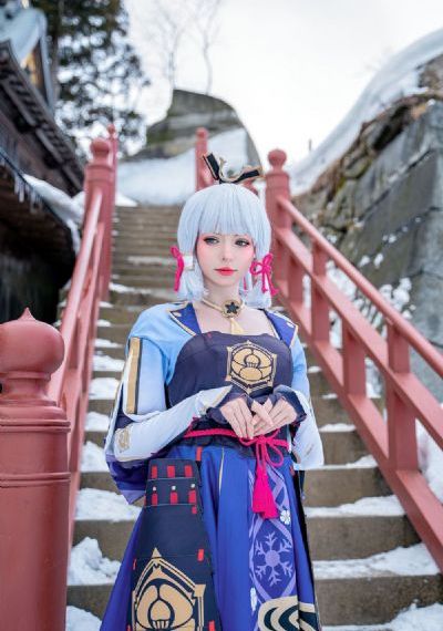 男生左侧脸头像日韩_HD全集免费播放