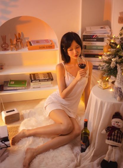 欧美外贸女外套风衣_超清免费在线播放