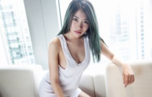 欧美大牌女装裤_BD英语手机在线看