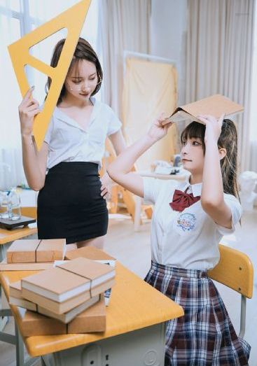 久久久久免费精品国产小说_国产剧在线观看视频