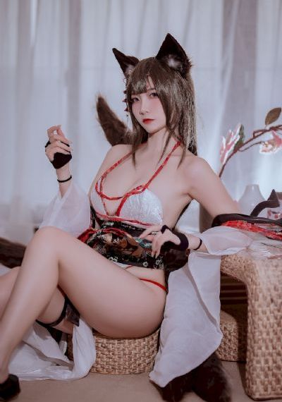 校园成人搞笑视频_DVD在线观看视频