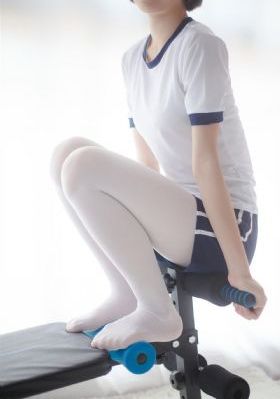 欧美露胸吻胸视频大全_高清在线观看视频