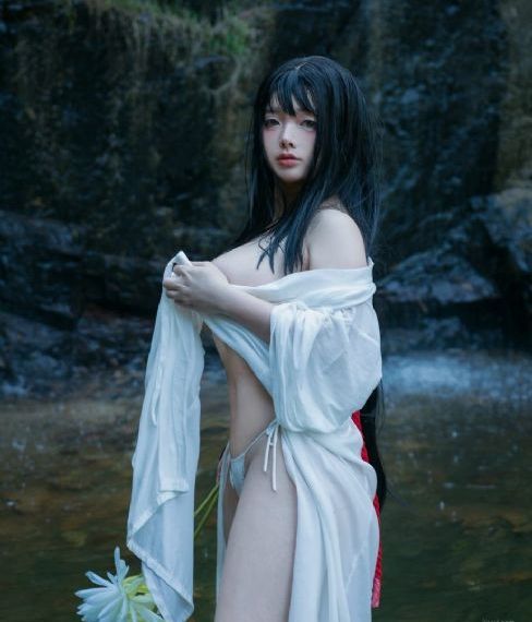 欧美品牌风衣男_影视大全视频